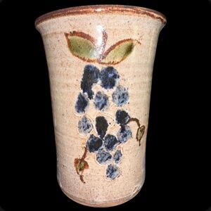 Artisan Signed Pottery Vase Utensil Holder Grape Motif 7.5”T x‎ 5.25”D